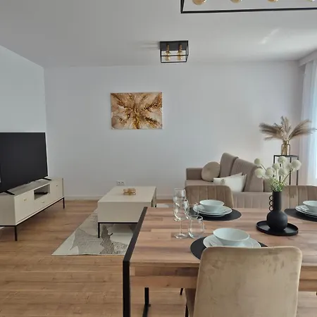 Racławicka Apartament *